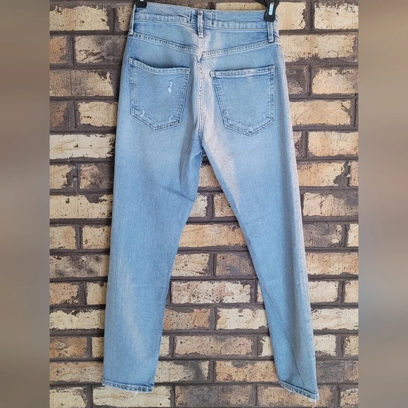 AGOLDE Sophie Crop Jean With Chewed Hem and Waistband - Picture 3 of 5